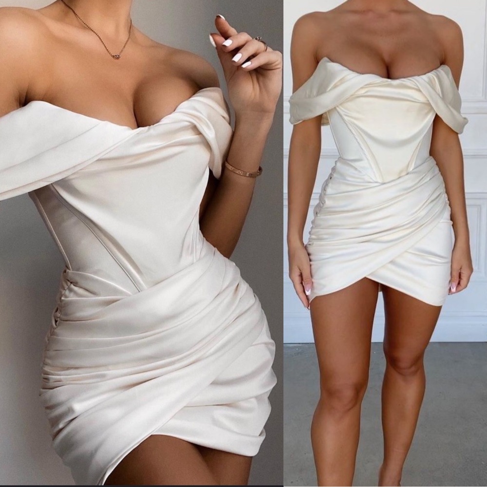 HOUSE OF CB 'Coraline' Ivory Satin Corset Dress NWOT size Medium
